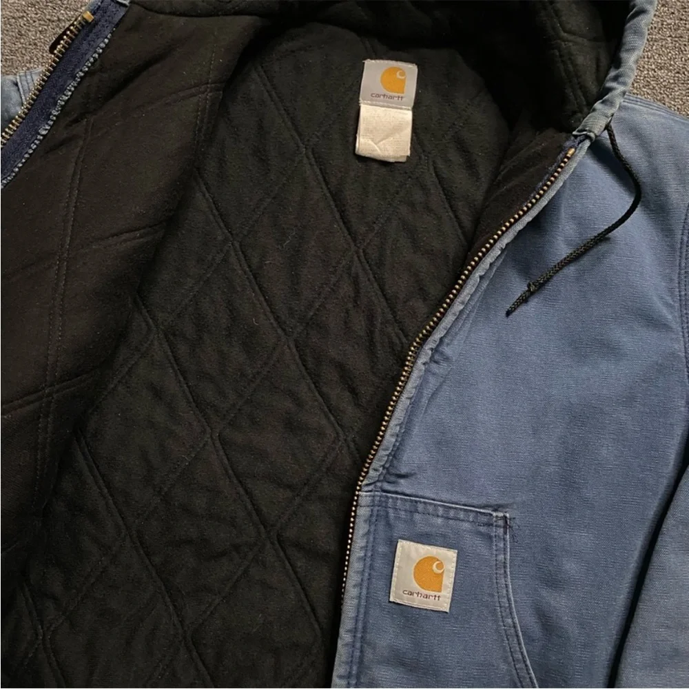 Blue Carhartt jacket - Picture 3 of 8